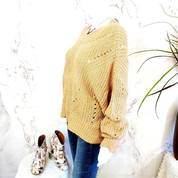 NWT! Elizabeth and James comfy soft knit sweater - Picture 4 of 10